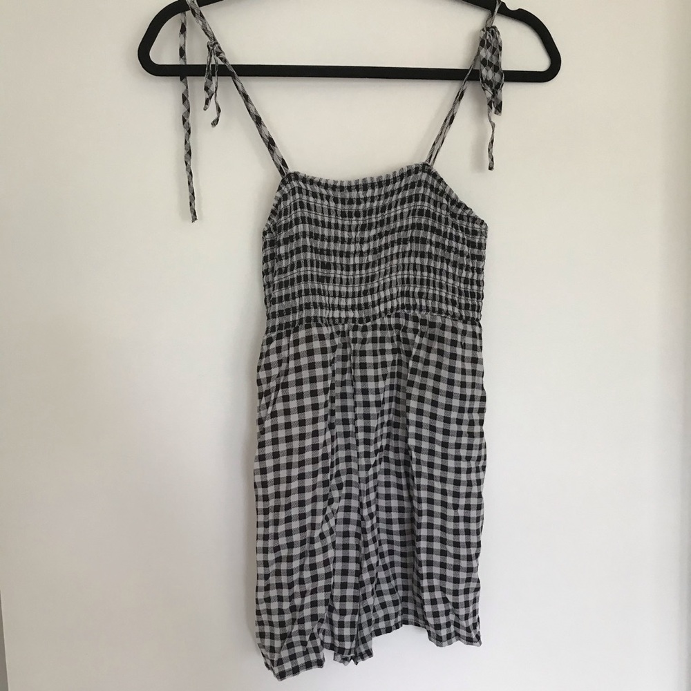 OUT FROM UNDER Izzy Smocked Romper size S - Picture 4 of 8
